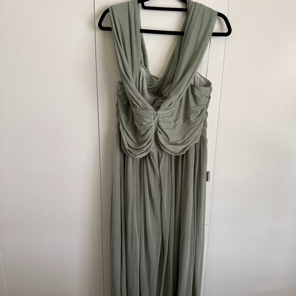 NWT Little Mistress Plus Size Bridesmaids Bardot Mesh Midi Dress - Sage Green - Picture 2 of 8
